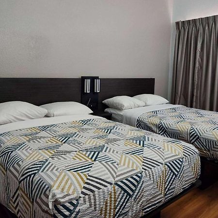 Baymont By Wyndham San Antonio Airport Hotel Buitenkant foto