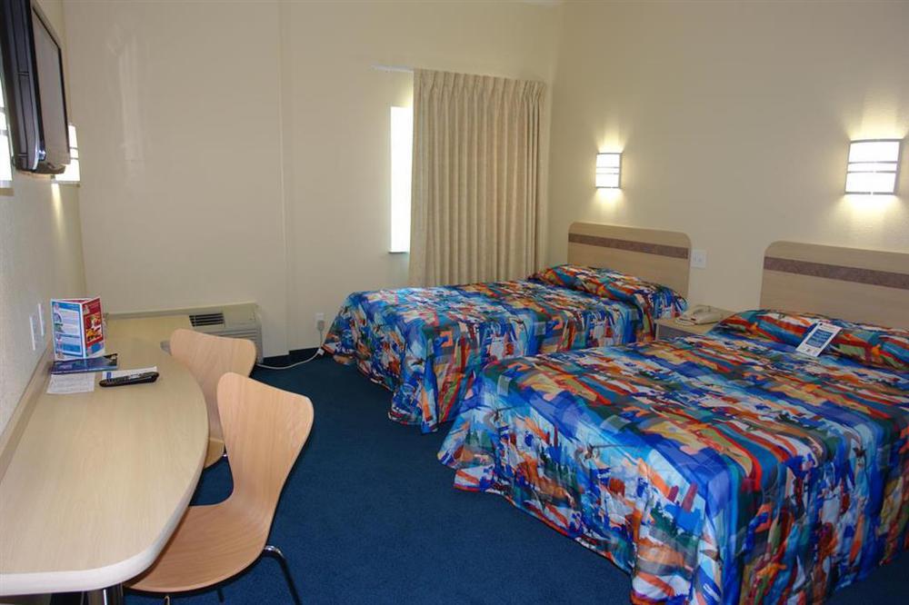Baymont By Wyndham San Antonio Airport Hotel Kamer foto